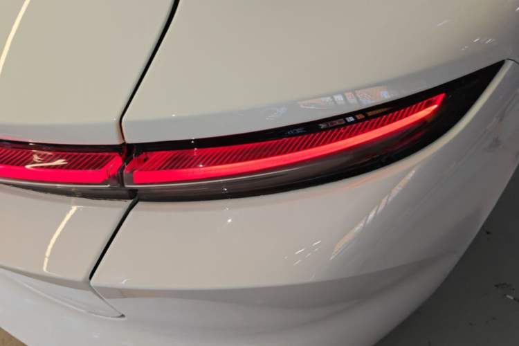 Used Nio ET5T 2024 75kWh Touring Right Rear Taillight