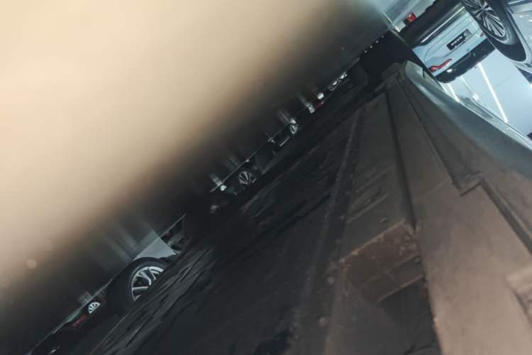 Used Nio ET5T 2024 75kWh Touring Right Side Sill