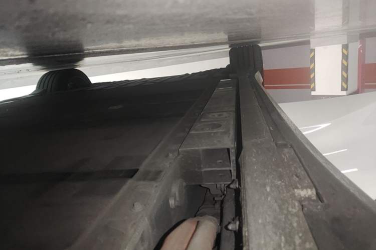 Used Nio ET5T 2024 75kWh Touring Right Side Sill