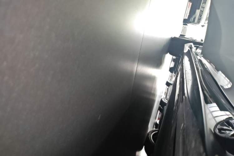 Used Nio ET5T 2024 75kWh Touring Right Side Sill