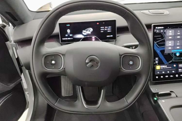 Used Nio ET5T 2024 100kWh Touring Steering Wheel