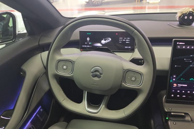 Used Nio ET5T 2024 75kWh Touring Steering Wheel