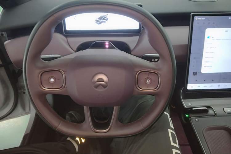 Used Nio ET5T 2024 75kWh Touring Steering Wheel