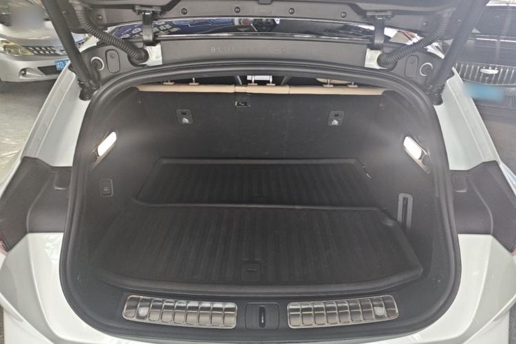 Used Nio ET5T 2024 75kWh Touring Trunk