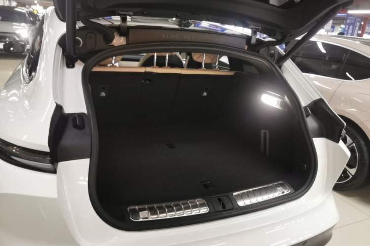 Used Nio ET5T 2024 75kWh Touring Trunk