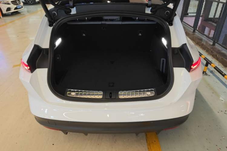 Used Nio ET5T 2024 75kWh Touring Trunk