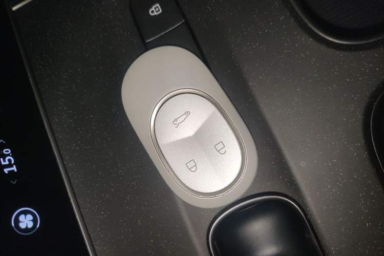 Used Nio ET5T 2024 100kWh Touring Vehicle Key