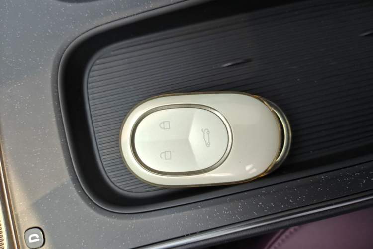 Used Nio ET5T 2024 75kWh Touring Vehicle Key