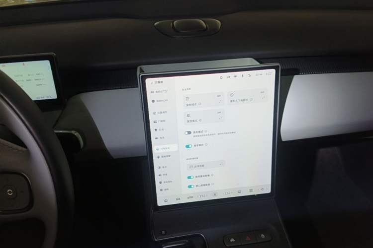 Used Nio ET5T 2024 75kWh Touring Audio And AC Panel