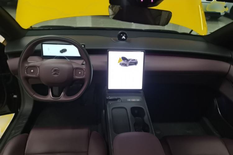 Used Nio ET5T 2024 75kWh Touring Center Console