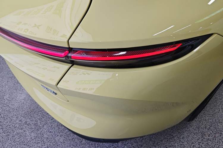 Used Nio ET5T 2024 75kWh Touring Exterior 1