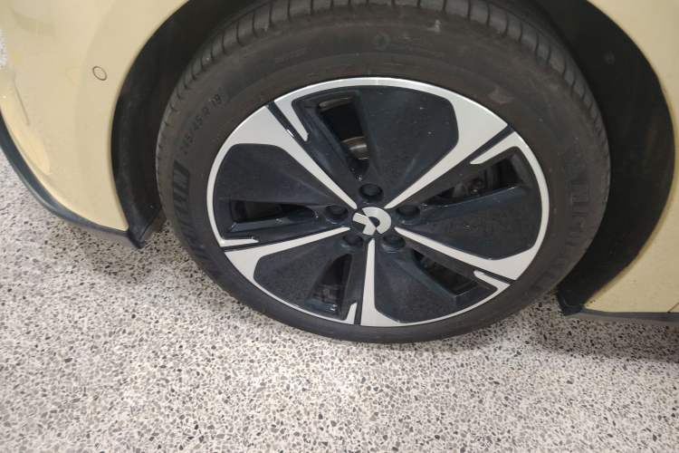 Used Nio ET5T 2024 75kWh Touring Exterior 2
