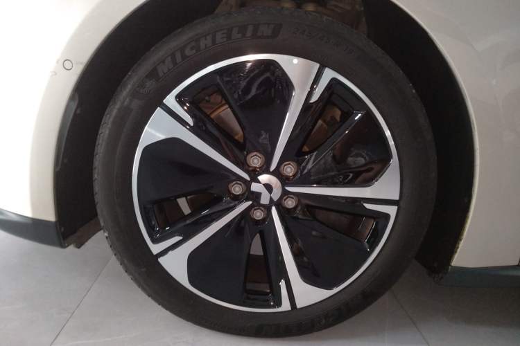 Used Nio ET5T 2024 75kWh Touring Exterior 2