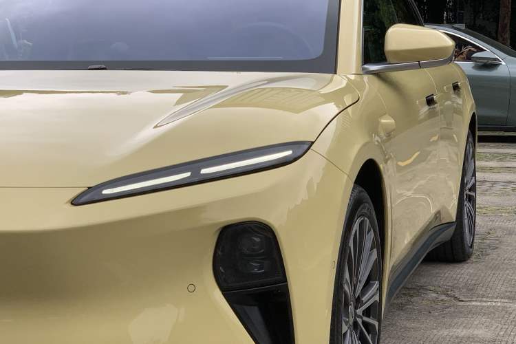 Used Nio ET5T 2024 75kWh Touring Exterior 2