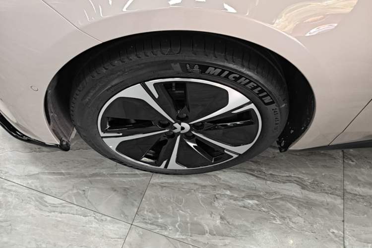 Used Nio ET5T 2024 75kWh Touring Exterior 4