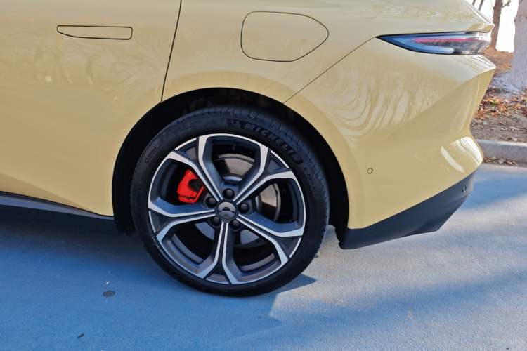 Used Nio ET5T 2024 75kWh Touring Exterior 8