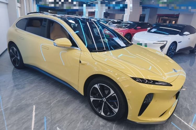 Used Nio ET5T 2024 75kWh Touring Front Right 45 Deg