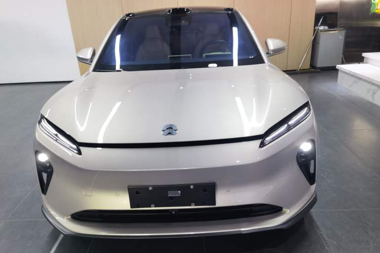 Used Nio ET5T 2024 75kWh Touring Front