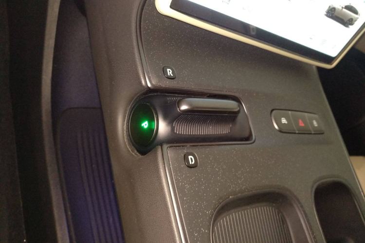 Used Nio ET5T 2024 75kWh Touring Gear Lever