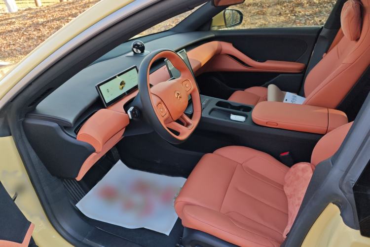 Used Nio ET5T 2024 75kWh Touring Interior 1