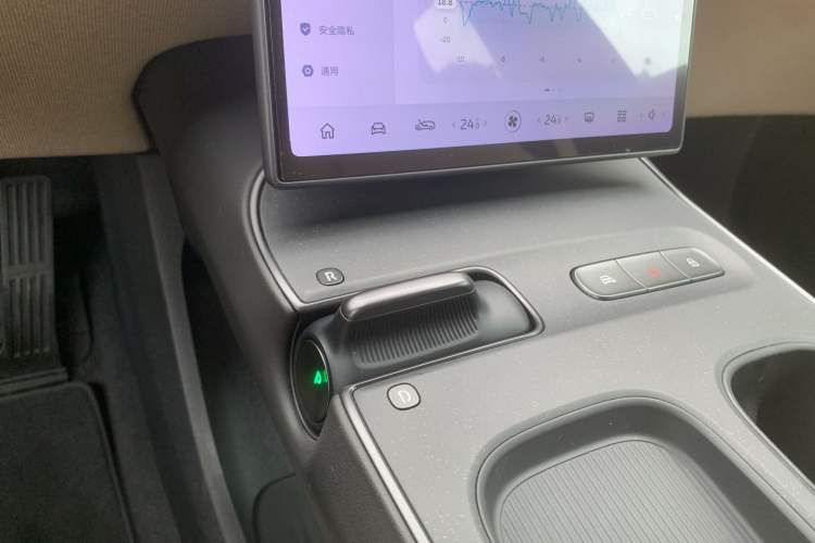 Used Nio ET5T 2024 75kWh Touring Interior 12