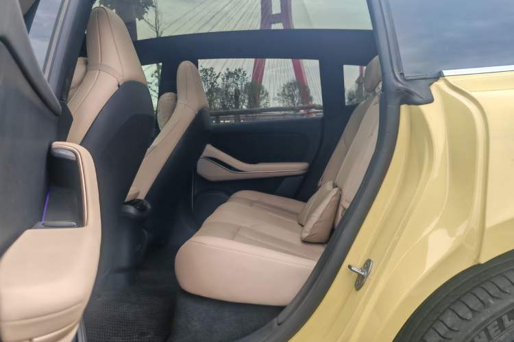 Used Nio ET5T 2024 75kWh Touring Interior 3