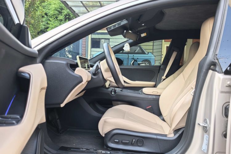 Used Nio ET5T 2024 75kWh Touring Interior 3