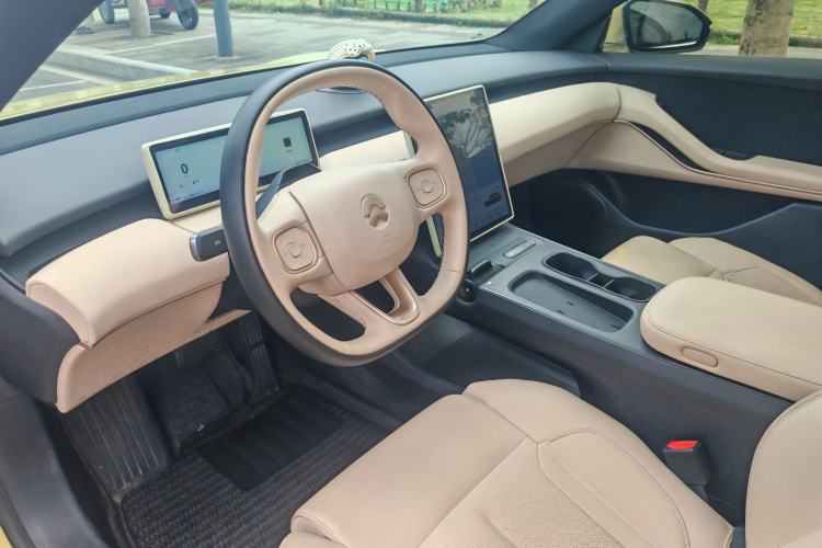 Used Nio ET5T 2024 75kWh Touring Interior 5