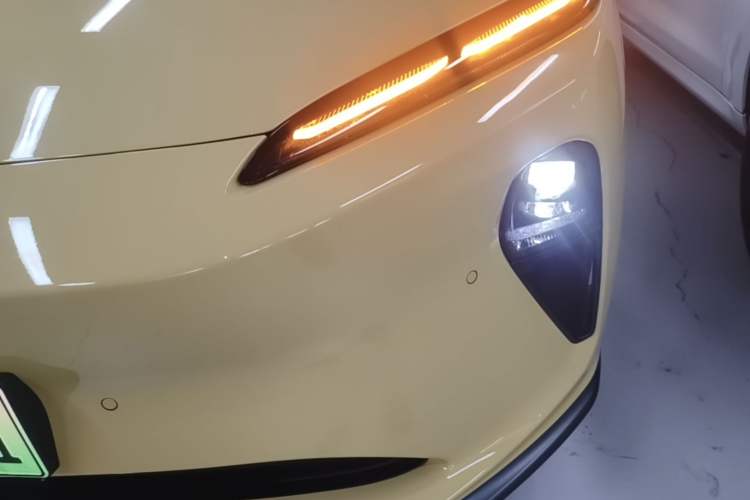 Used Nio ET5T 2024 75kWh Touring Left Front Headlight