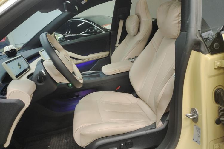 Used Nio ET5T 2024 75kWh Touring Left Front Seat