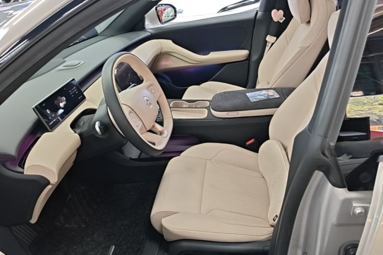 Used Nio ET5T 2024 75kWh Touring Left Front Seat