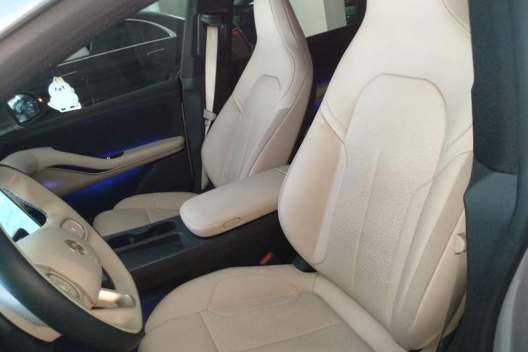 Used Nio ET5T 2024 75kWh Touring Left Front Seat