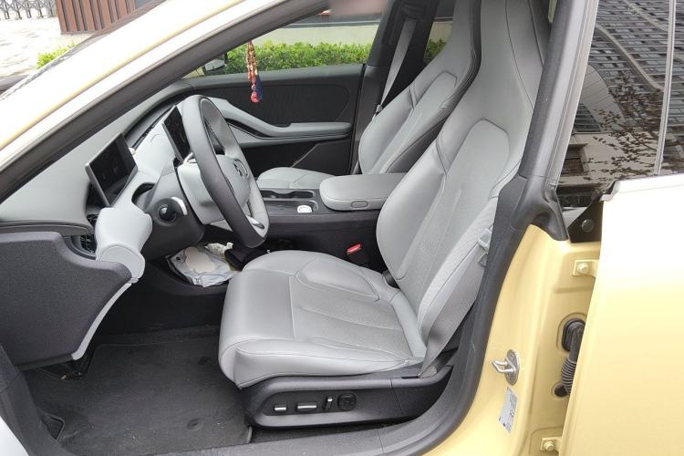 Used Nio ET5T 2024 75kWh Touring Left Front Seat