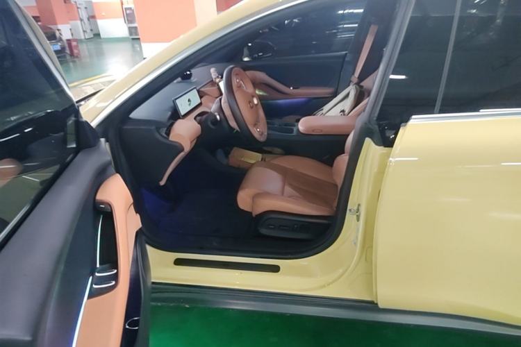 Used Nio ET5T 2024 75kWh Touring Left Front Seat