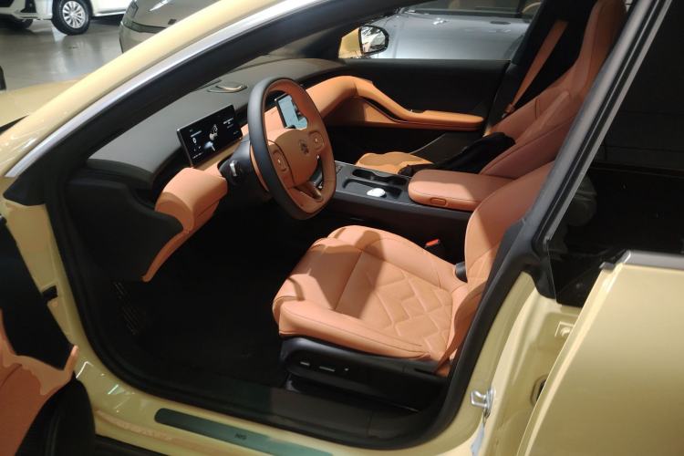 Used Nio ET5T 2024 75kWh Touring Left Front Seat