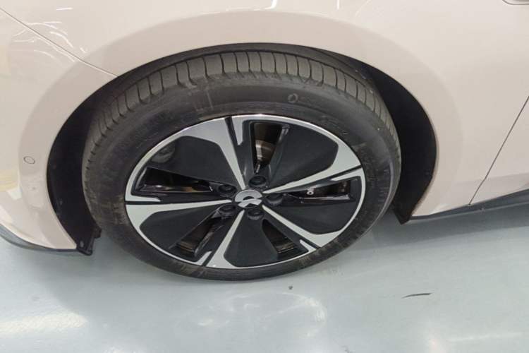 Used Nio ET5T 2024 75kWh Touring Left Front Wheel Hub