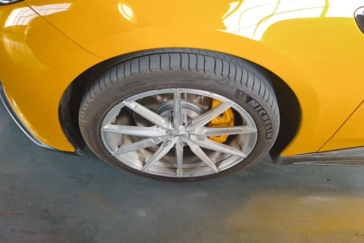 Used Nio ET5T 2024 75kWh Touring Left Front Wheel Hub