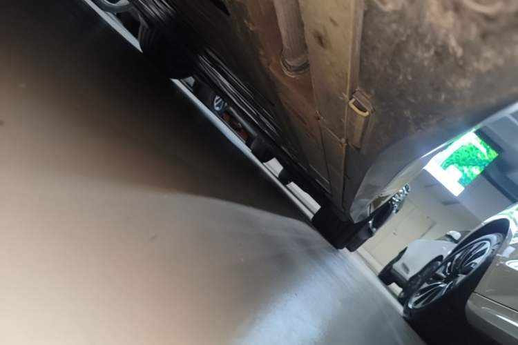 Used Nio ET5T 2024 75kWh Touring Left Side Sill
