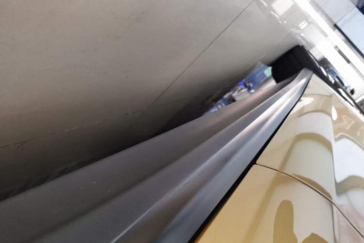 Used Nio ET5T 2024 75kWh Touring Left Side Sill