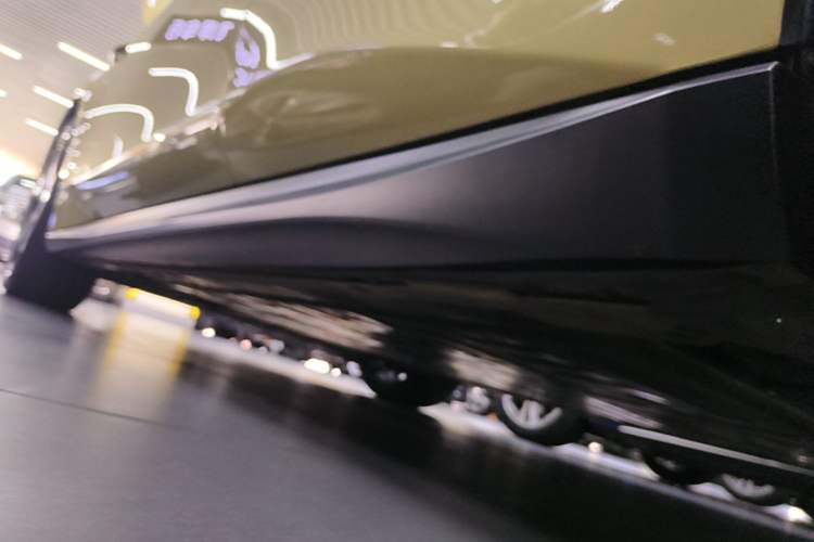 Used Nio ET5T 2024 75kWh Touring Left Side Sill