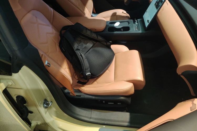 Used Nio ET5T 2024 75kWh Touring Right Front Seat