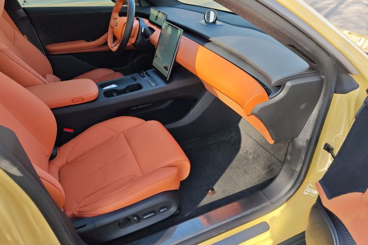 Used Nio ET5T 2024 75kWh Touring Right Front Seat