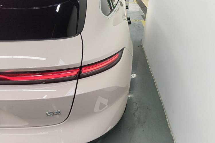 Used Nio ET5T 2024 75kWh Touring Right Rear Taillight