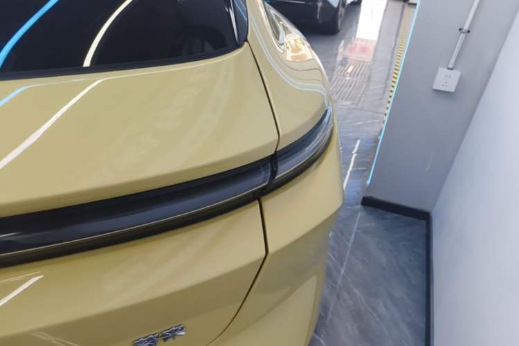 Used Nio ET5T 2024 75kWh Touring Right Rear Taillight