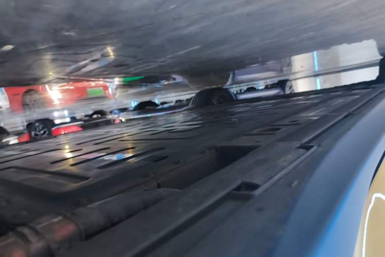 Used Nio ET5T 2024 75kWh Touring Right Side Sill
