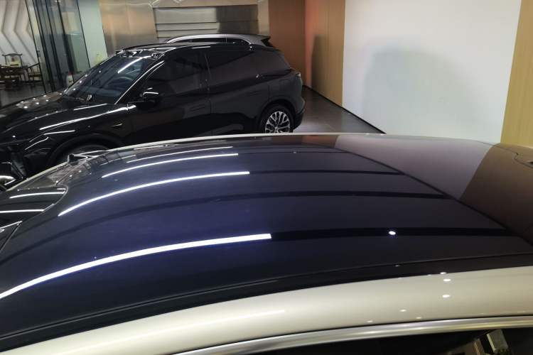 Used Nio ET5T 2024 75kWh Touring Roof