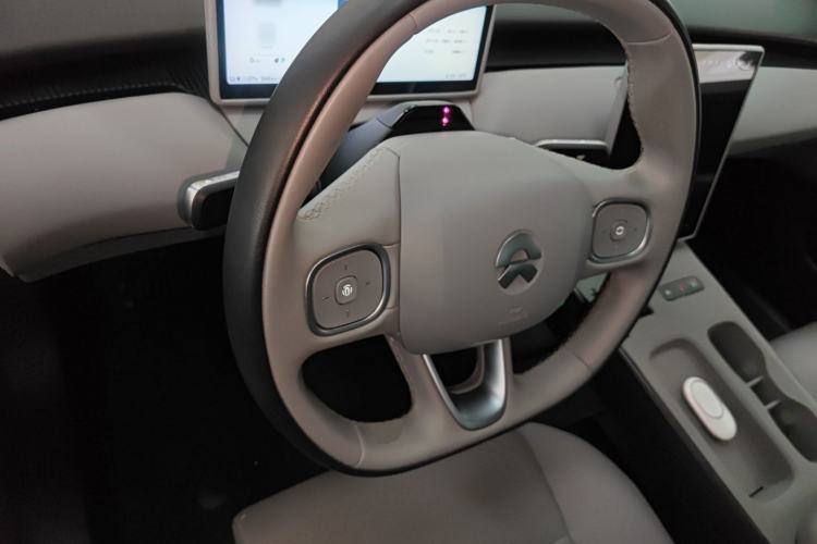 Used Nio ET5T 2024 75kWh Touring Steering Wheel