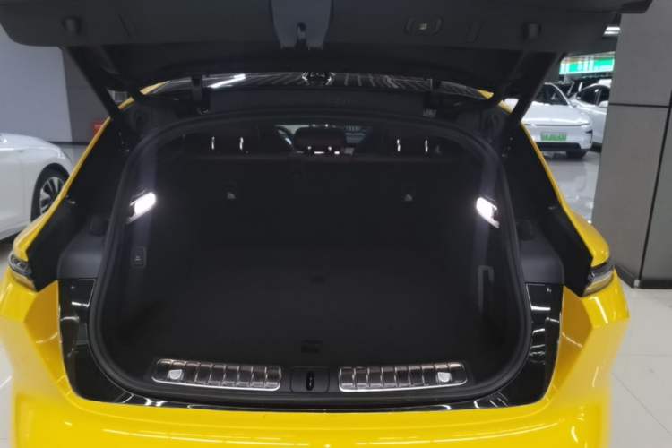 Used Nio ET5T 2024 75kWh Touring Trunk