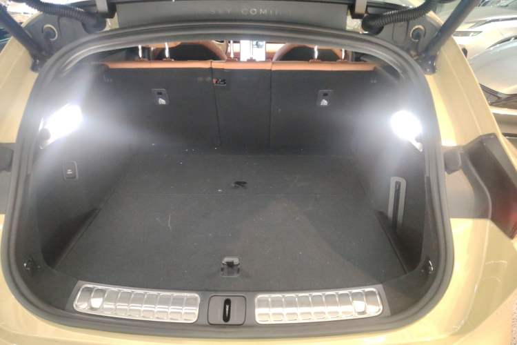 Used Nio ET5T 2024 75kWh Touring Trunk