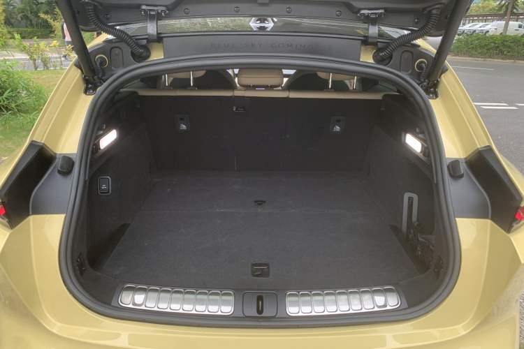 Used Nio ET5T 2024 75kWh Touring Trunk